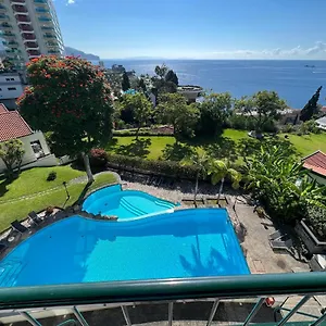 https://reids-gardens-oceanfront-2-bedroom-apartment.madeira-islandshotels.com