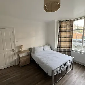 https://oxborne-rooms-uk-gardner.brighton-hotels-england.com